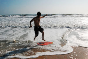 スキムボードができるみなかみ町猿ヶ京温泉のパークがすごい！スキムボードの初心者向け情報も。