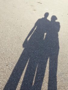 永田カビの顔や年齢などWiki風プロフィール！無料漫画は？