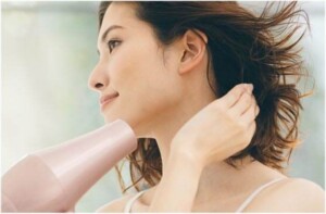 エメリルシャンプーの販売店や実店舗は？最安値で手に入れるならここ！特徴や口コミも