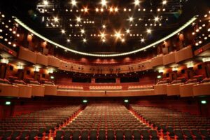 【宝塚】「フィレンツェに燃える(花組)」は配信で無料視聴できる？全国ツアーはDVDより配信がお得！