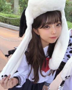 バーレスク東京モモは整形？年齢や身長や出身は？歯並びについても調査